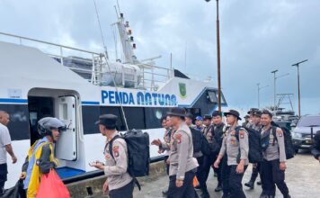 Kapolres Natuna Bersama 35 Personil Menuju Serasan Bantu Penanganan dan Evakuasi Korban Bencana Longsor