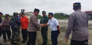 Kapolda Kepri Tiba di Natuna Cek Penanganan Bencana Longsor di Pulau Serasan