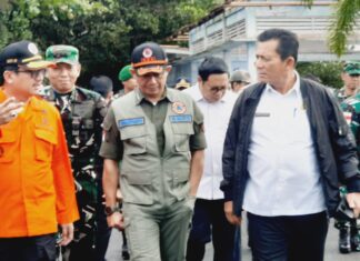 Tiba di Natuna, Kepala BNPB Minta Penanganan Longsor di Serasan Berjalan Maksimal