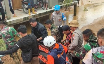Tim Gabungan Kembali Berhasil Evakuasi 3 Orang Korban Longsor Serasan