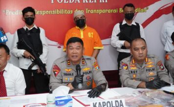 Kapolda Kepri Pimpin Konferensi Pers Ungkap Kasus Tindak Pidana Narkoba Jenis Happy Water
