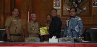 Bupati Asahan Sampaikan LKPJ Tahun Anggaran 2022