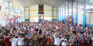 Upaya Tingkatkan Kinerja, Gubernur Ansar Serahkan Bantuan Insentif Guru SMA/SMK Swasta Se-Kota Batam