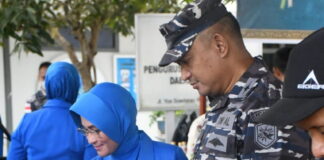 Lanal Ranai Gelar Bazar Murah dan Pemberian Peket Lebaran