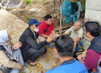 UPT Sosial Kemensos dan Sentra Abiseka Pekanbaru Rujuk Lansia yang Hidup Sebatang Kara di Anambas