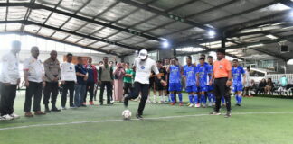 Sekdaprov Kepri Tutup Liga Futsal Pekerja Sambut May Day 2023