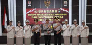 Kapolres Lingga Pimpin Upacara Korps Raport Kenaikan Pangkat Pengabdian