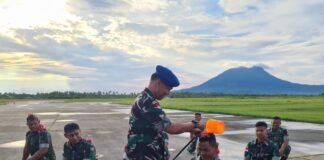 12 Personel Lanud RSA Ikuti Tradisi Naik Pangkat