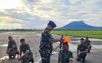 12 Personel Lanud RSA Ikuti Tradisi Naik Pangkat