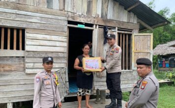 Polsek Dabo Singkep Berbagi di Bulan Suci Ramadhan