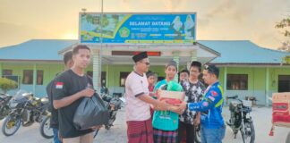 Komunitas Motor Natuna Gandeng PWI Berbagi Takjil di Pondok Pesantren