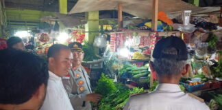 Polres Natuna Bersama Satgas Pangan Sidak Gudang Bulog dan Pasar Tradisional