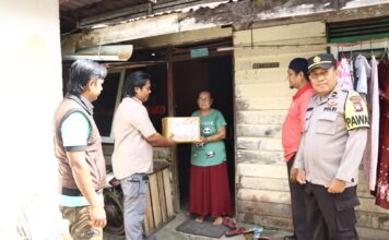 Polri Peduli Kemanusiaan, Polres Lingga Bagikan Sembako