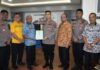 Bupati Asahan Serahkan Sertifikat Tanah Ke Kapolres Asahan Guna Pembangunan Polsubsektor Aek Kuasan