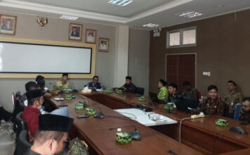 Kanwil Kemenkumham Kepri Gelar Sosialisasi Penyuluhan Hukum Kepada Masyarakat Adat Melayu Anambas