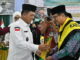 Lepas JCH Kloter 1 di Embarkasi Batam, Gubernur Ansar Doakan Jamaah Menjadi Haji Mabrur