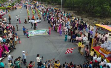 Gubernur Ansar Lepas Pawai Ta’aruf dan Kereta Hias STQH X Kepri