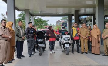 Pemko Payakumbuh Lepas Keberangkatan 3 Warga ke Tanah Suci Mekah Naik Motor