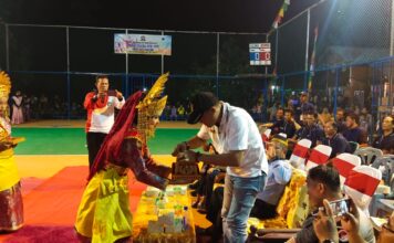 Camat Bersama Kapolsek Senayang Buka Turnamen Bola Voli Mamut Cup II 2023