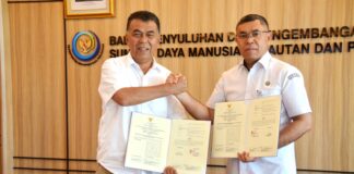 Perjuangkan Kuota Kuliah Gratis Untuk Anak Nelayan, Bupati Natuna Teken MoU dengan KKP