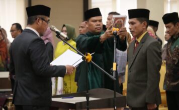 Rida Ananda Resmi Lantik Dafrul Pasi Sebagai Pj Sekdako Payakumbuh