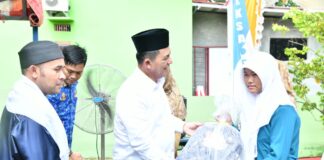 Gubernur Ansar Serahkan Bantuan Bagi Anak Yatim Se-Kota Batam