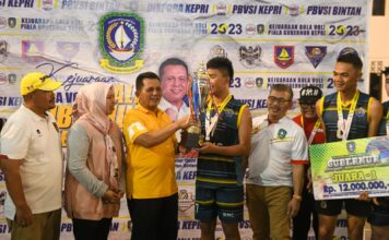 Gubernur Ansar Tutup Kejuaraan Bola Voli Gubernur Cup Zona Bintan Tahun 2023