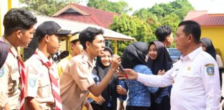 Silaturahmi dengan Keluarga Besar SMAN 4 Tanjungpinang, Gubernur Ansar Beri Motivasi ke Siswa