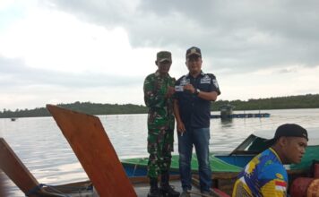 Babinsa Mamut Bantu Pengukuran Pas Kecil Milik Masyarakat