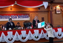 DPRD Gelar Paripurna Pandum Fraksi dan Jawaban Walikota Terhadap Ranperda PP APBD 2022