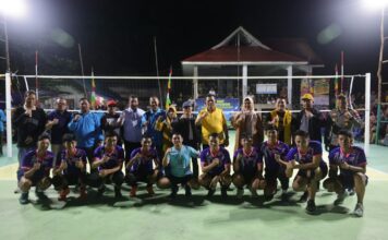 Gubernur Ansar Tutup Turnamen Bola Voli Masyarakat Tajur Biru