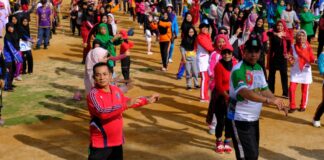 Senam Sehat Doorprize 2 Unit Sepeda Listrik Meriahkan Peringatan Hari Jadi Anambas ke 15 di Palmatak