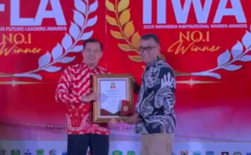 Bupati Natuna Wan Siswandi Raih Penghargaan Bergengsi Best Future Leaders of Indonesia 2023