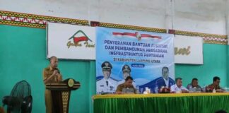 Pemkab Lampura Serahkan Alat Mesin Pertanian Kepada Kelompok Tani