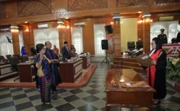 Bupati Ikuti Pengambilan Sumpah PAW Anggota DPRD Asahan Masa Jabatan 2019-2024