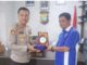 Apresiasi Atas Keterbukaan Informasi Publik, PWI Lingga Beri Penghargaan ke Kapolres Lingga