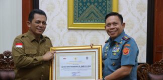 Dimutasi Jadi Kepala Bakamla, Laksdya TNI Irvansyah Berpamitan Dengan Gubernur Ansar