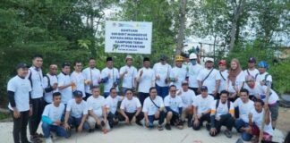 PLN Batam Lakukan Penghijauan Tanam Mangrove dan Goro di Kampung Terih Nongsa