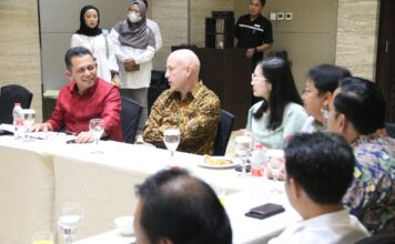 Bahas Jembatan Babin, Gubernur Ansar Rapat Bersama Tim AIIB Asal Tiongkok