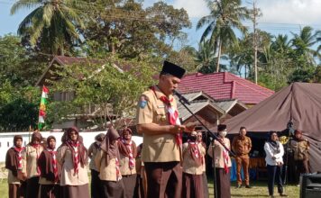 Bupati Natuna Pimpin Upacara Hari Pramuka di Desa Ceruk