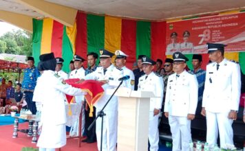 Kecamatan Bakung Serumpun Gelar Upacara Bendera Detik-detik Proklamasi HUT RI Ke-78