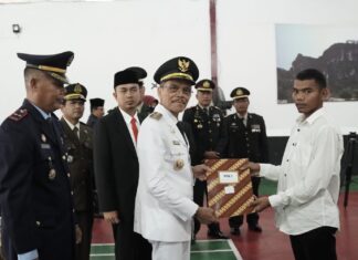 HUT-RI ke- 78, Bupati Safaruddin Serahkan SK Remisi 126 Narapidana di 2 Lapas