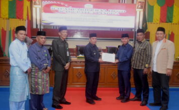 DPRD Lingga Gelar Paripurna Penyampaian Nota Keuangan dan Pandangan Fraksi-fraksi Terhadap RAPBD Perubahan Tahun 2023