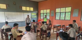 Lewat Police To School, Satlantas Polres Lingga Berikan Edukasi Tertib Berlalu Lintas
