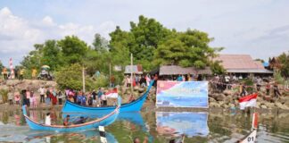 Lanal Lhokseumawe Gelar Lomba Perahu Dayung Tradisional Semarakkan HUT TNI AL Ke-78
