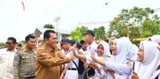 Kunjungi SMKN 5 Batam, Gubernur Ansar Motivasi Siswa Manfaatkan Bonus Demografi 2030