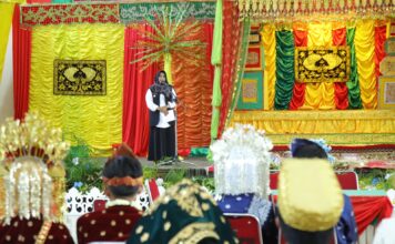 8 Pasang Pengantin Ikuti Nikah Massal Pemko Tanjungpinang, Senyum Bahagia Pengantin di Momen Sakral