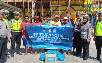 Operasi Zebra Seligi 2023 dan Menjelang HUT Lalulintas Ke-68, Satlantas Polres Bintan Berikan Bantuan Sosial