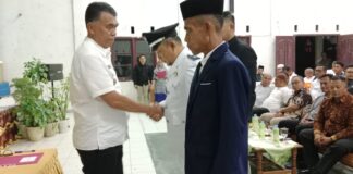 Bupati Natuna Lantik Hendriyadi Sebagai Kades Pangkalan
