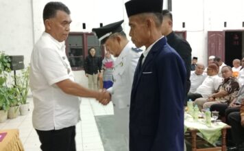 Bupati Natuna Lantik Hendriyadi Sebagai Kades Pangkalan